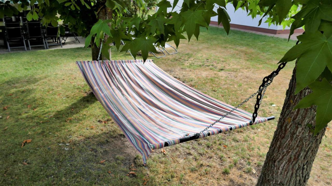 Helles Ferienhaus Im Landhausstil Fuer Bis Zu 10 Personen Frielendorf المظهر الخارجي الصورة