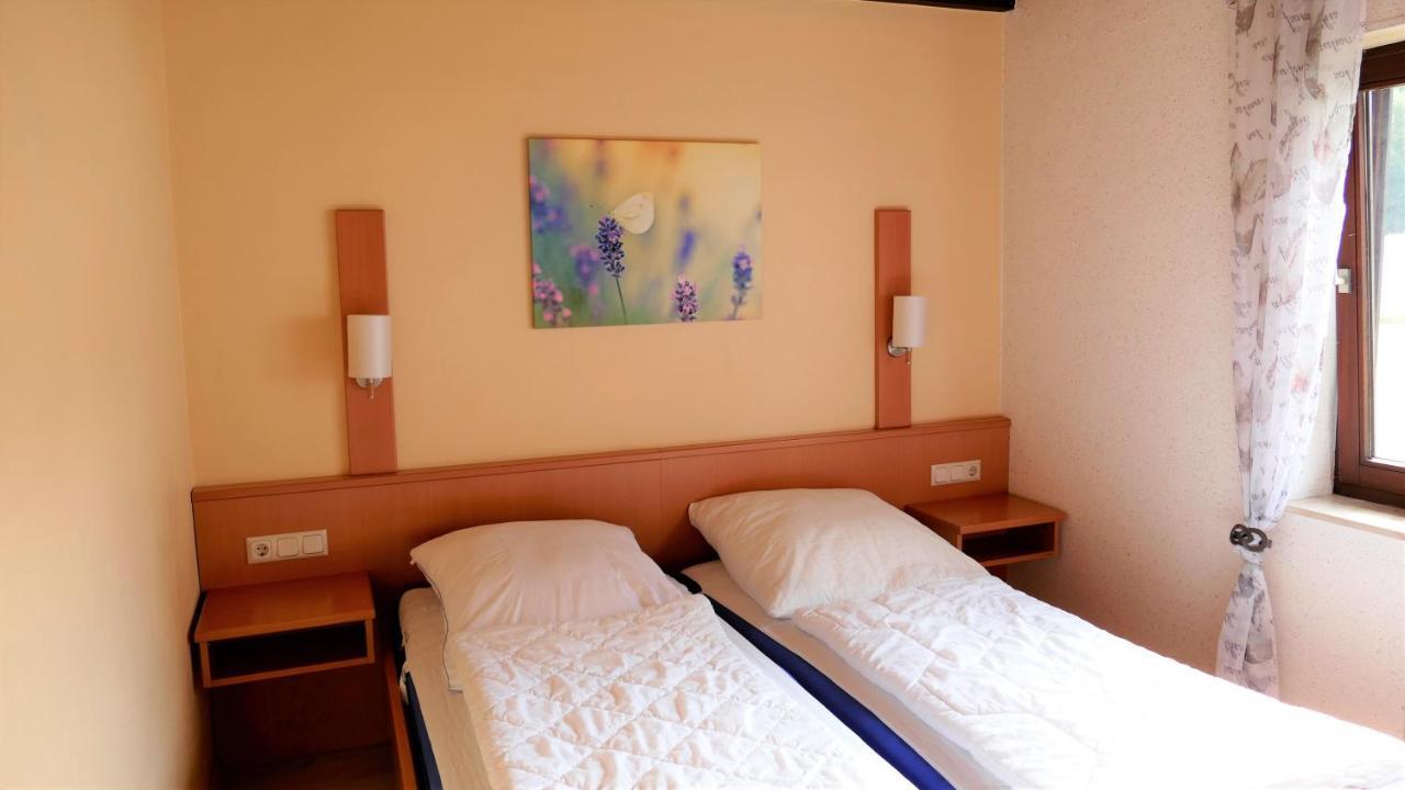Helles Ferienhaus Im Landhausstil Fuer Bis Zu 10 Personen Frielendorf المظهر الخارجي الصورة